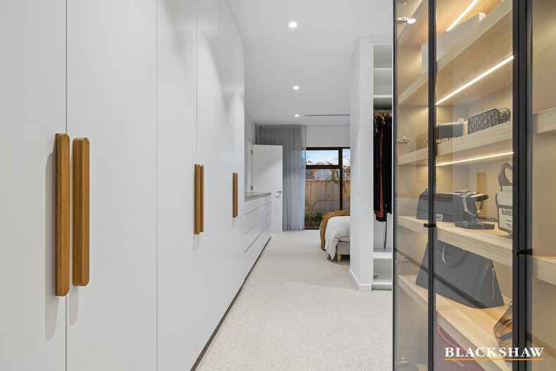 4 Willcock Place Curtin