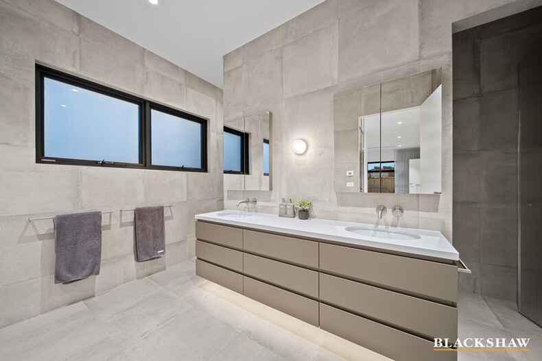 4 Willcock Place Curtin