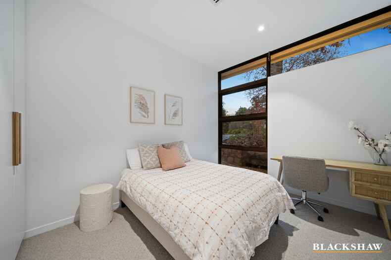 4 Willcock Place Curtin