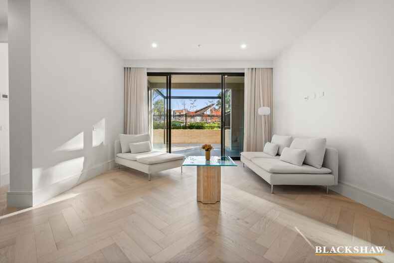 6/9 Lady Nelson Place Red Hill