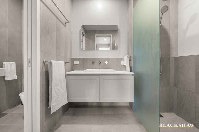 6/9 Lady Nelson Place Red Hill