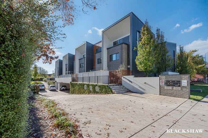 13/2 Berrigan Crescent O'Connor