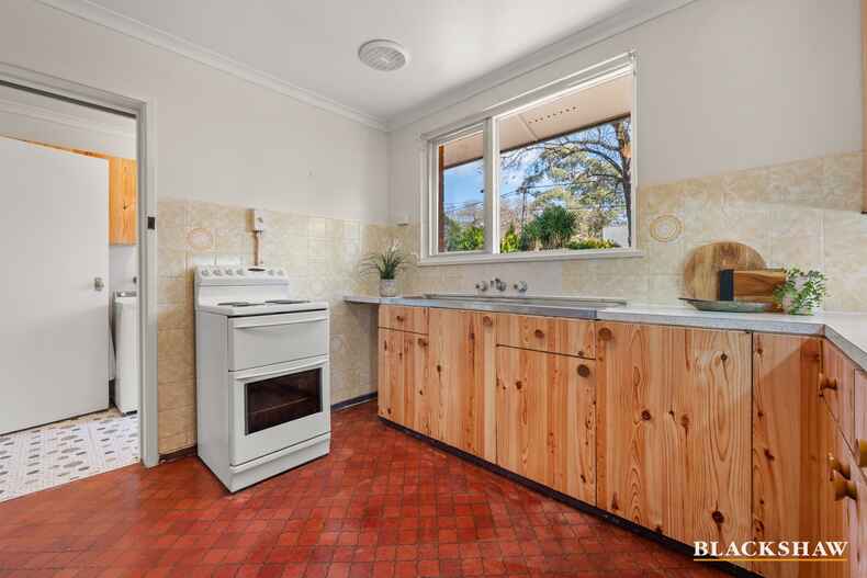 76 Waller Crescent Campbell 76 Waller Crescent Campbell