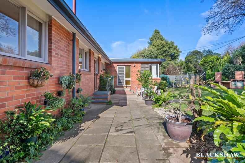 76 Waller Crescent Campbell 76 Waller Crescent Campbell