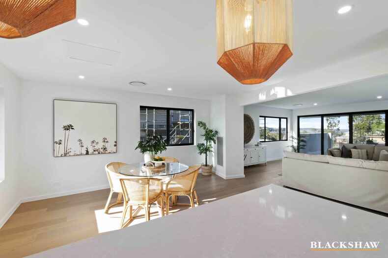 2/7 Mary Place Long Beach 2/7 Mary Place Long Beach