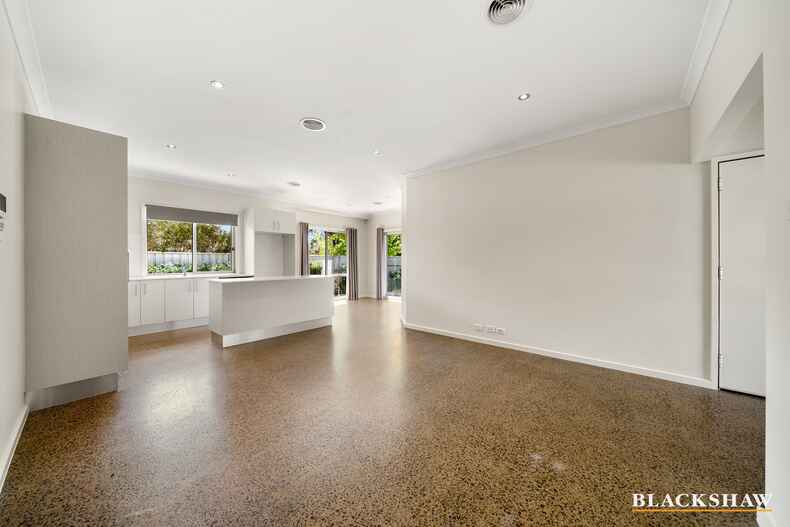 2/36 Rutledge Street Queanbeyan