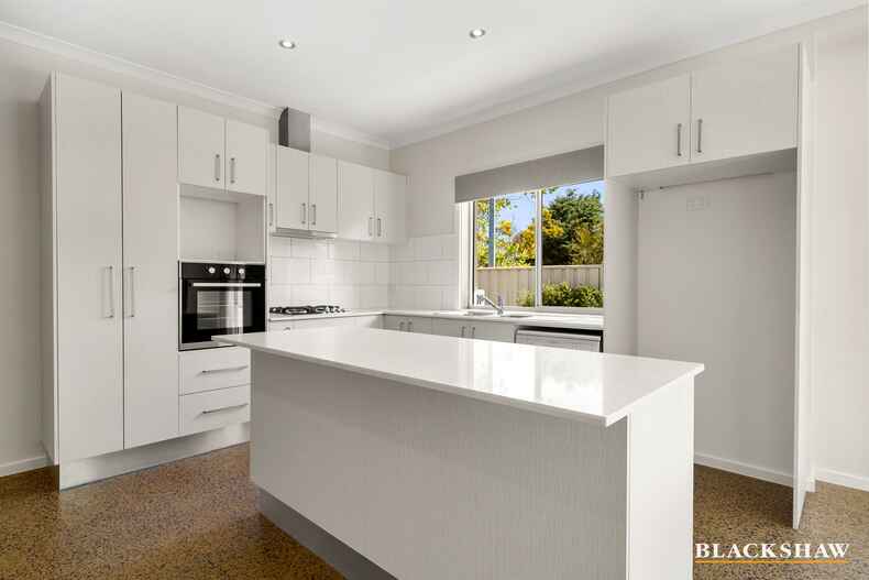 2/36 Rutledge Street Queanbeyan