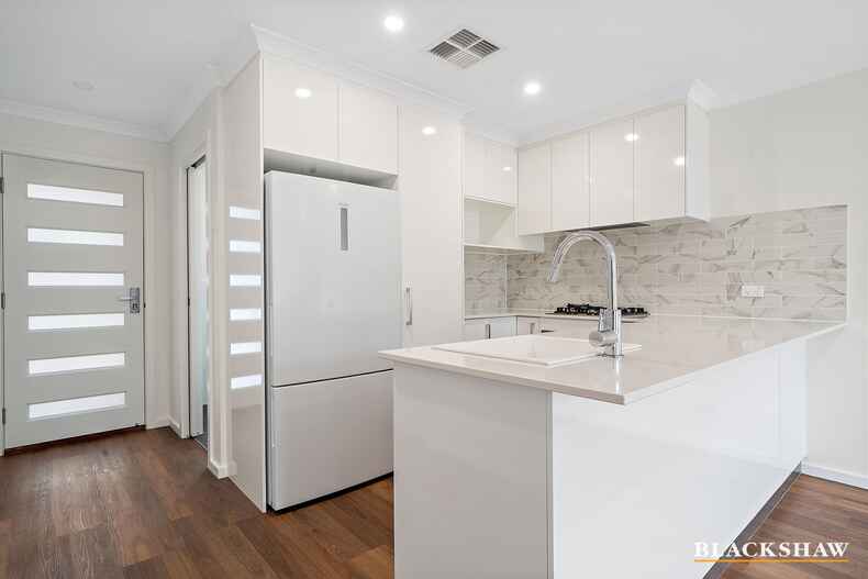 4/7 O'Neill Street Queanbeyan East