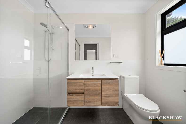 4/7 O'Neill Street Queanbeyan East