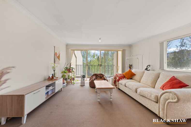 220/20 Byron Court Phillip