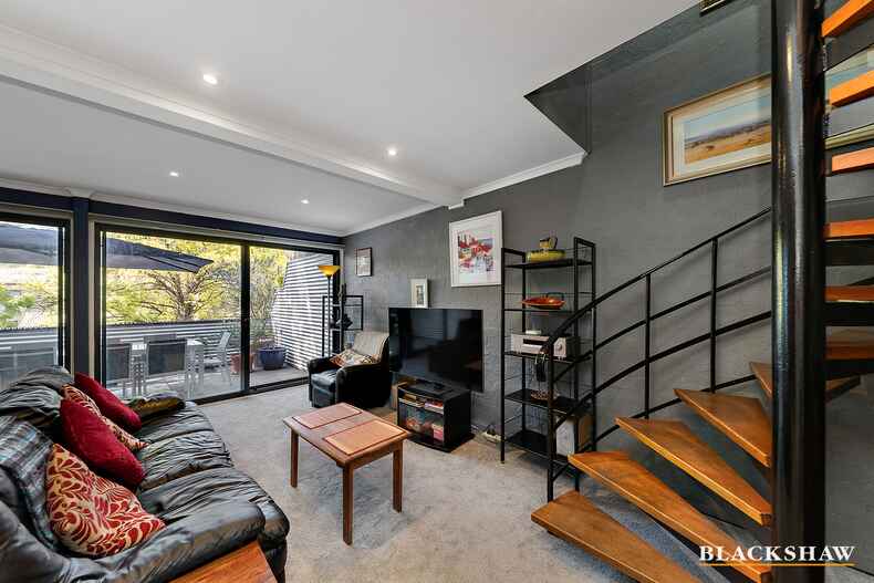 8 Menkens Court Phillip 8 Menkens Court Phillip