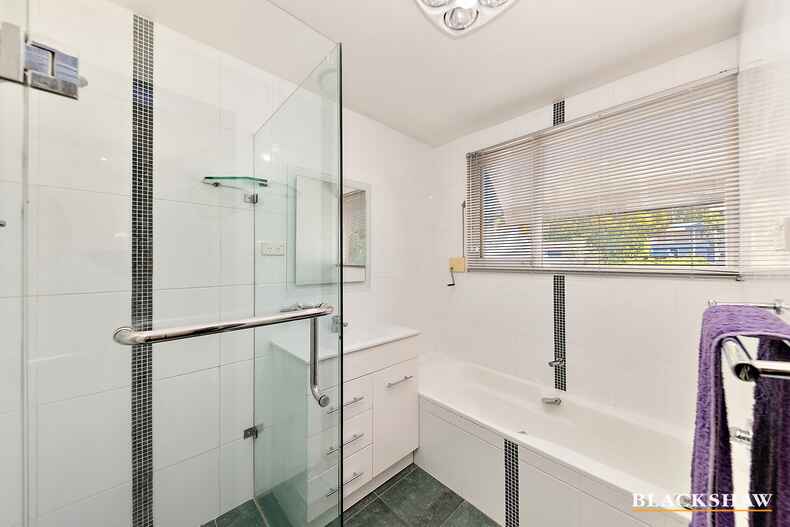 8 Menkens Court Phillip 8 Menkens Court Phillip