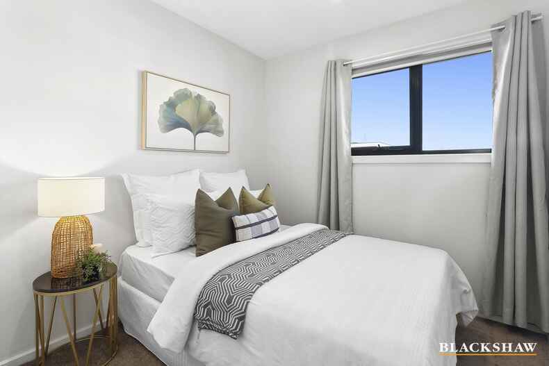 31/2 Hoffmann Street Moncrieff 31/2 Hoffmann Street Moncrieff