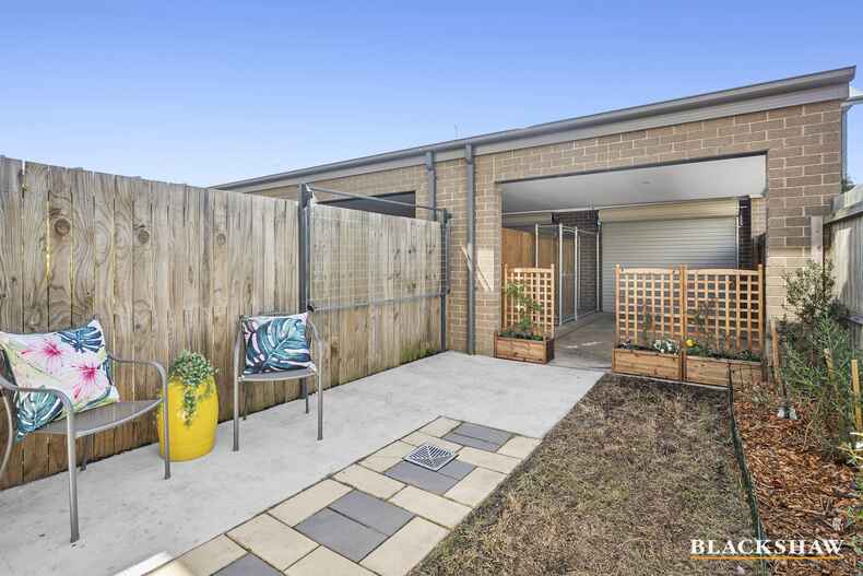 31/2 Hoffmann Street Moncrieff 31/2 Hoffmann Street Moncrieff