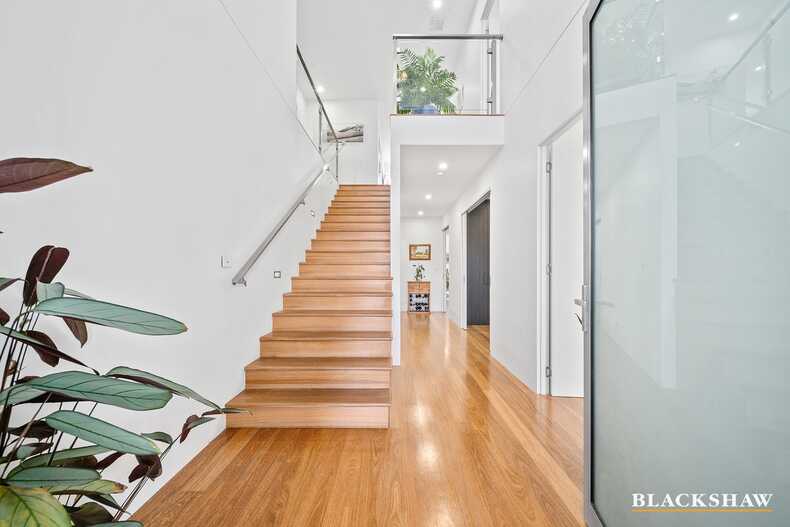 18 Merlin Crescent Googong