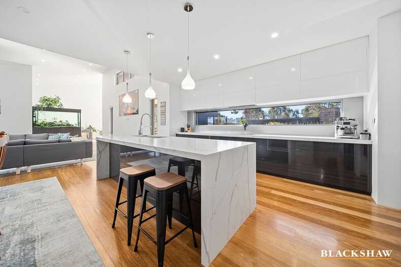 18 Merlin Crescent Googong