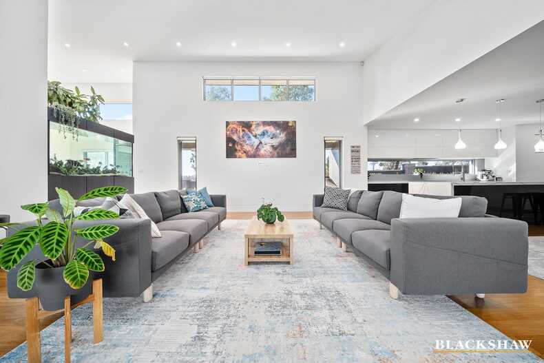 18 Merlin Crescent Googong