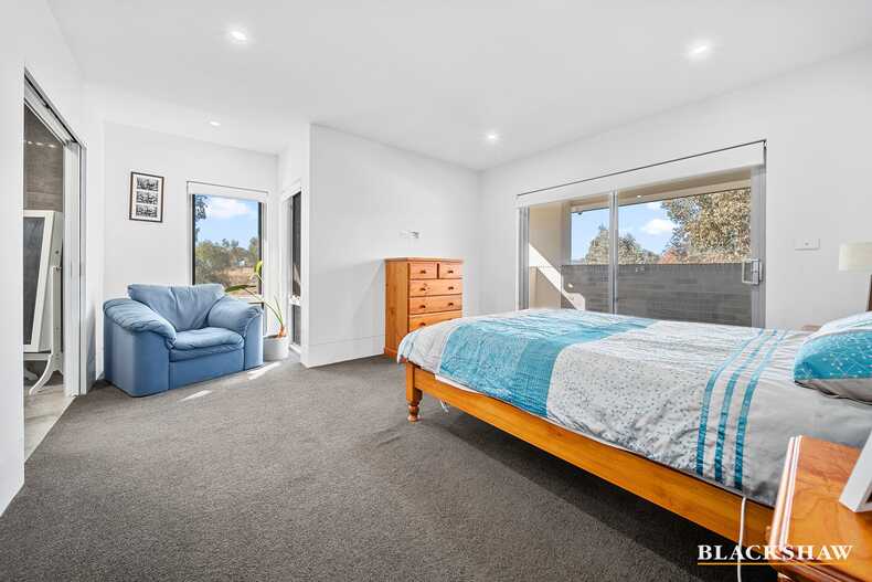 18 Merlin Crescent Googong