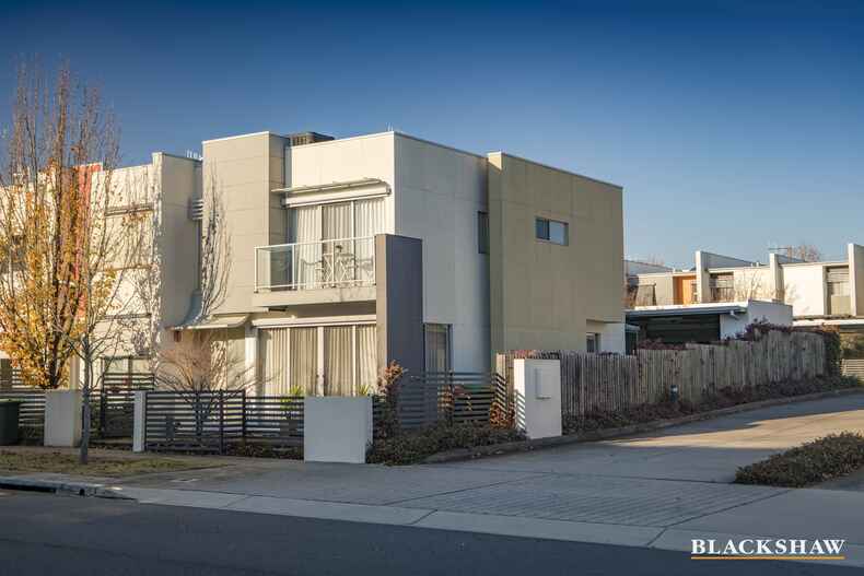 21 Quain Street Crace 21 Quain Street Crace