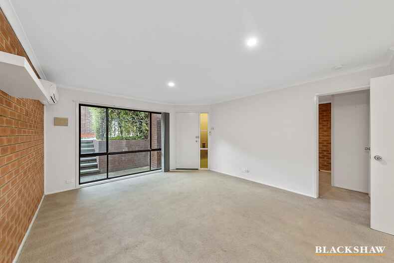 2/23 Mansfield Place Phillip