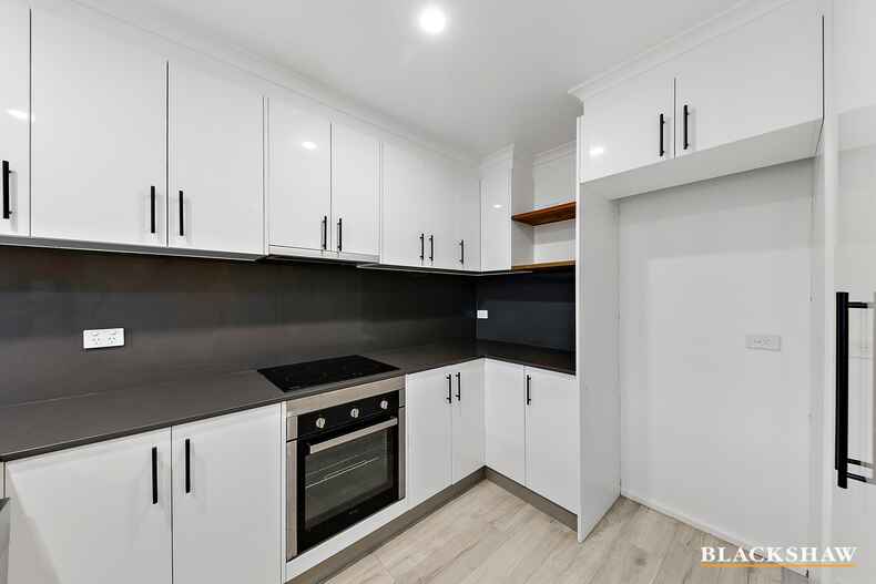 2/23 Mansfield Place Phillip