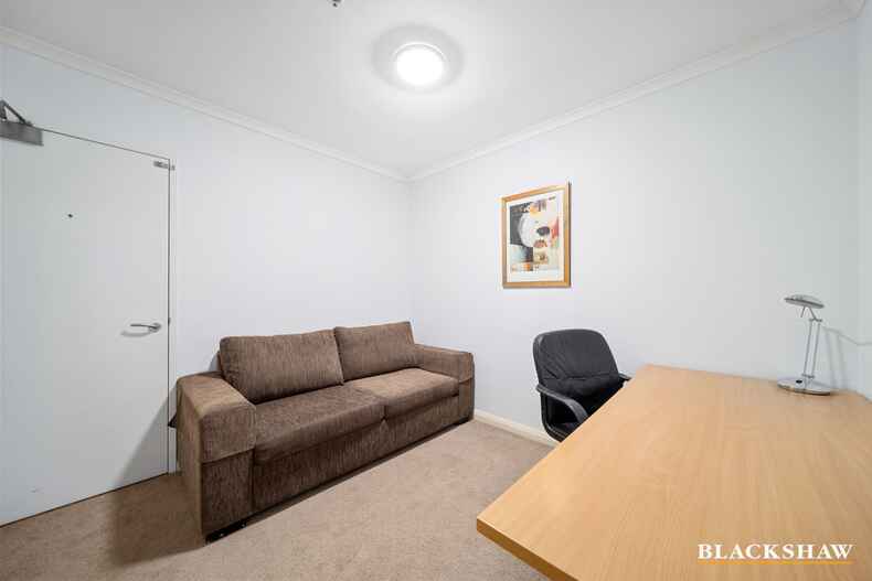 308/2 Akuna Street City