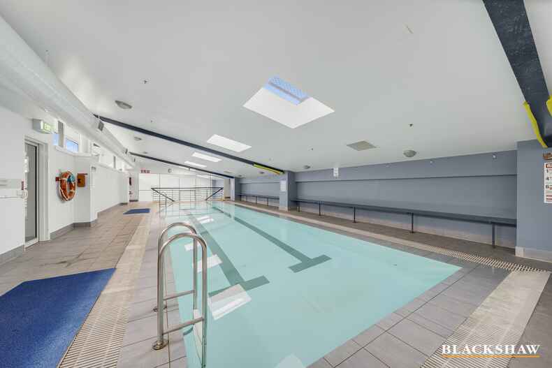 308/2 Akuna Street City