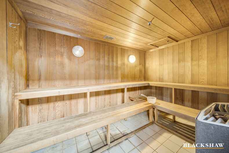 308/2 Akuna Street City