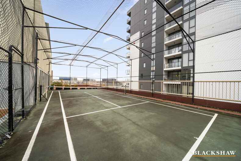 308/2 Akuna Street City