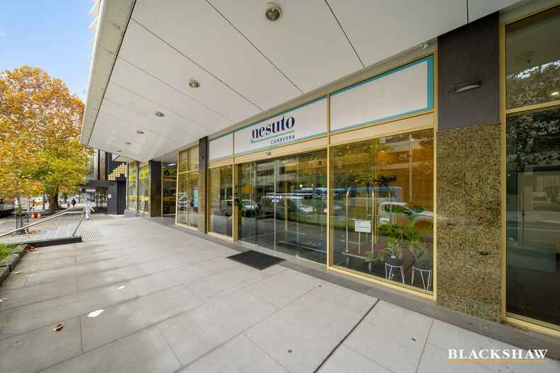 308/2 Akuna Street City