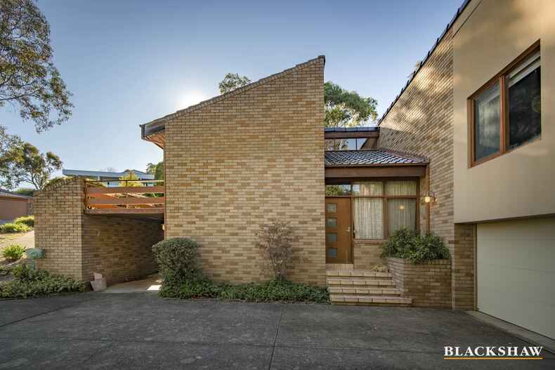 10 Couvreur Street Garran 10 Couvreur Street Garran