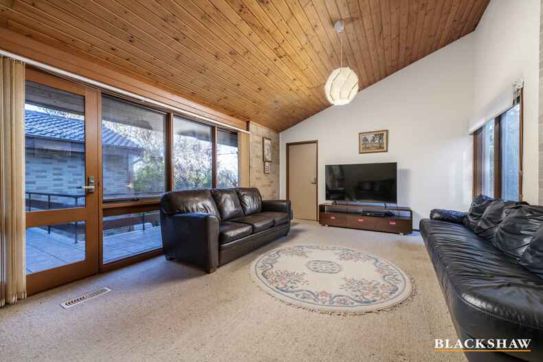 10 Couvreur Street Garran 10 Couvreur Street Garran