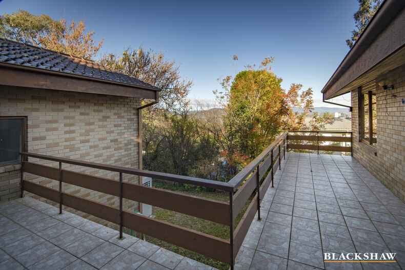 10 Couvreur Street Garran 10 Couvreur Street Garran