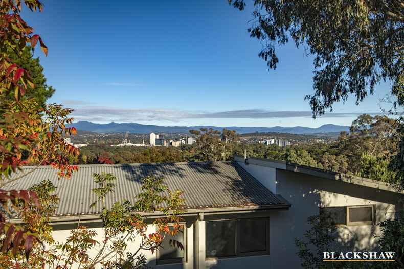 10 Couvreur Street Garran 10 Couvreur Street Garran