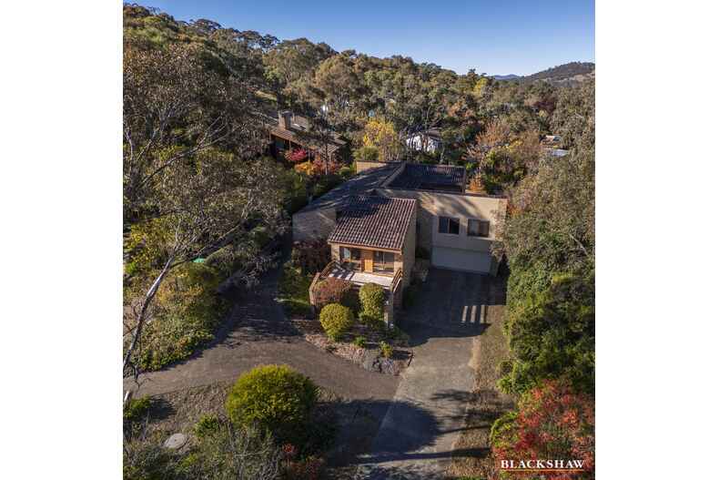 10 Couvreur Street Garran 10 Couvreur Street Garran