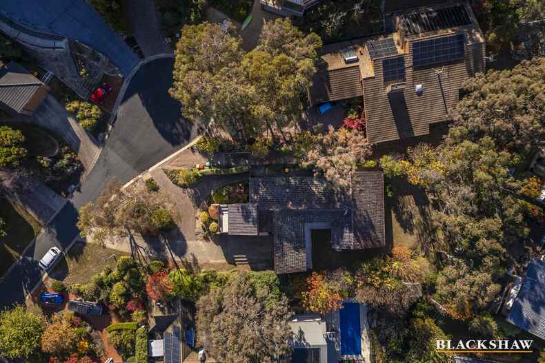 10 Couvreur Street Garran 10 Couvreur Street Garran