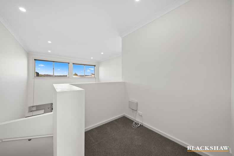 71 Caragh Avenue Googong