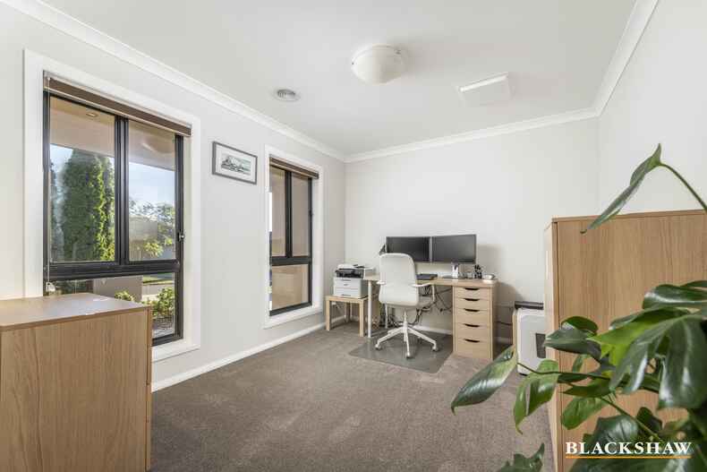 12 Angell Place Banks