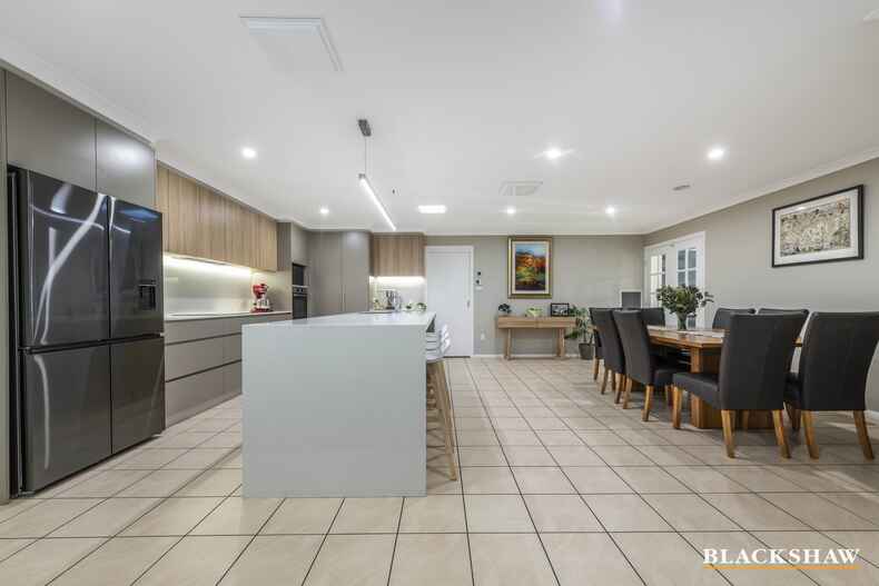 12 Angell Place Banks