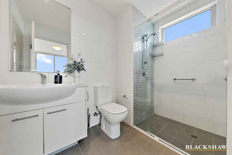 145/98 Corinna Street Phillip