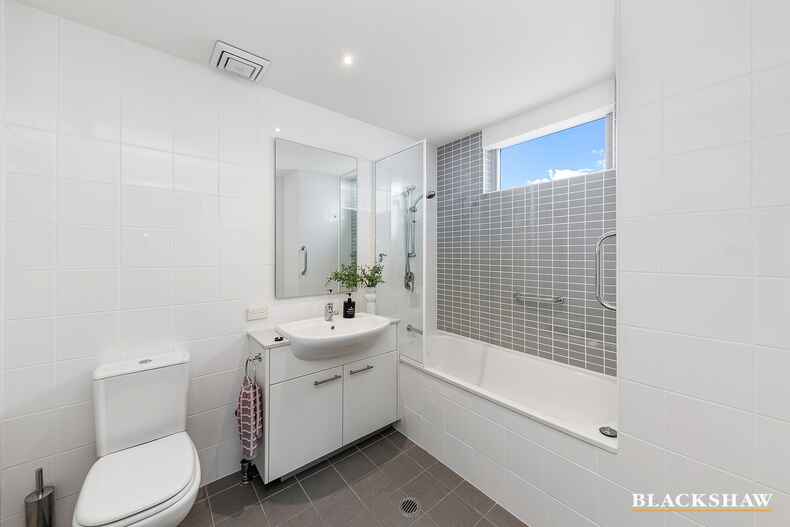 145/98 Corinna Street Phillip