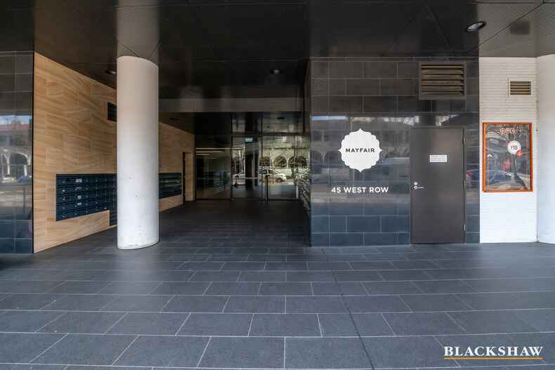 18/45 West Row City 18/45 West Row City