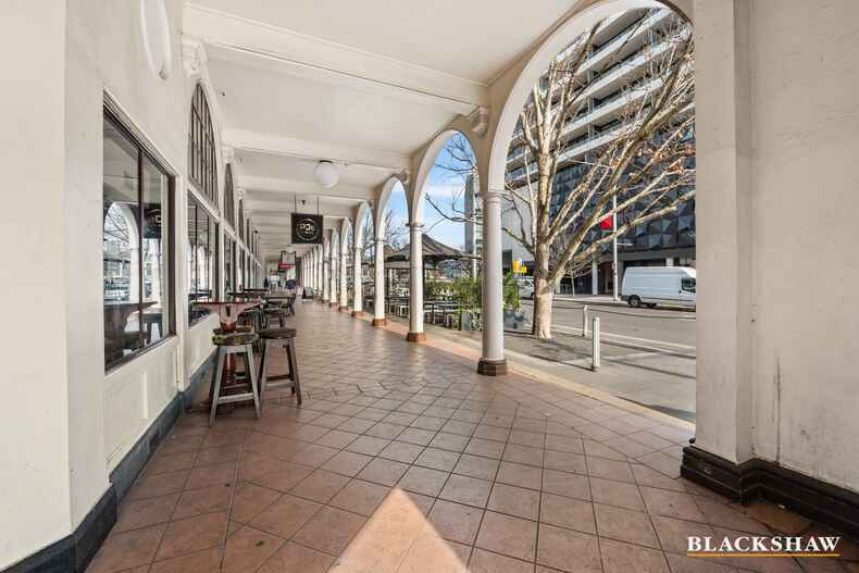 18/45 West Row City 18/45 West Row City