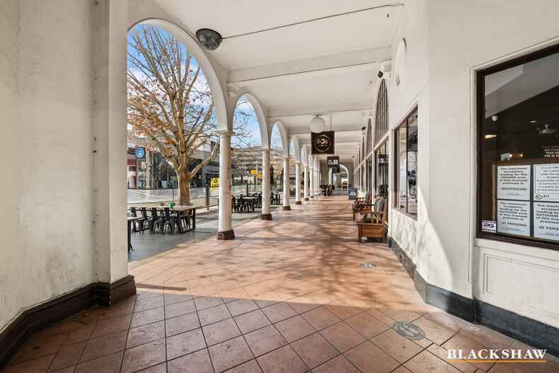 18/45 West Row City 18/45 West Row City