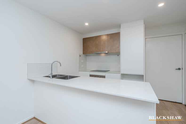 2/1 Taggart Terrace Coombs