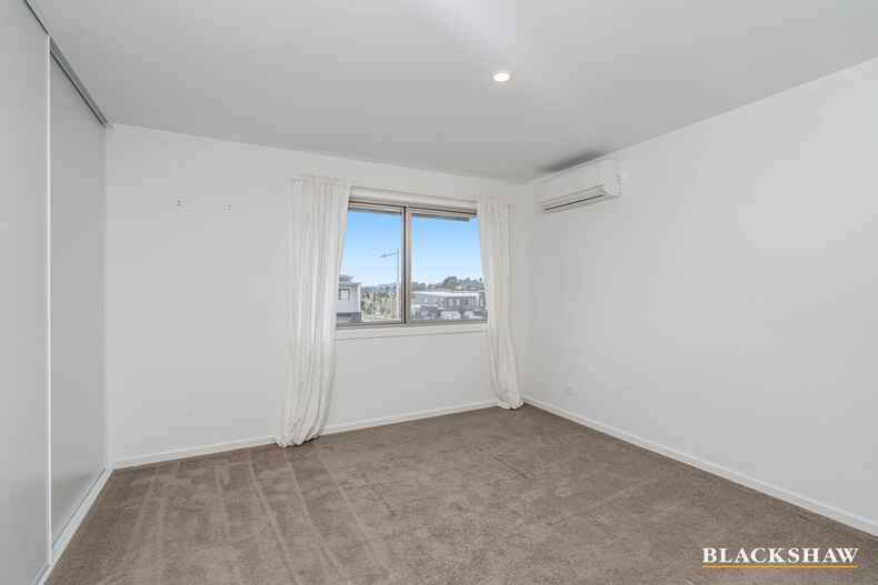 2/1 Taggart Terrace Coombs