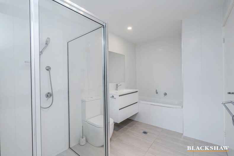 2/1 Taggart Terrace Coombs