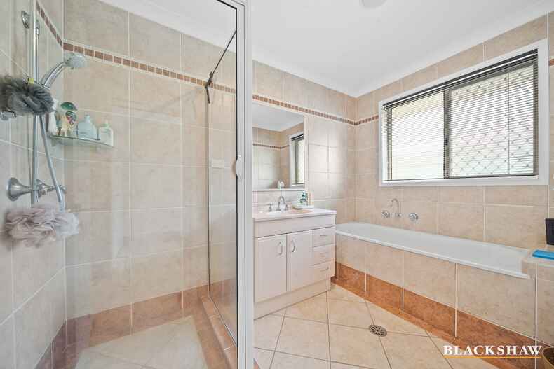 76 Rosewood Glen Jerrabomberra 76 Rosewood Glen Jerrabomberra