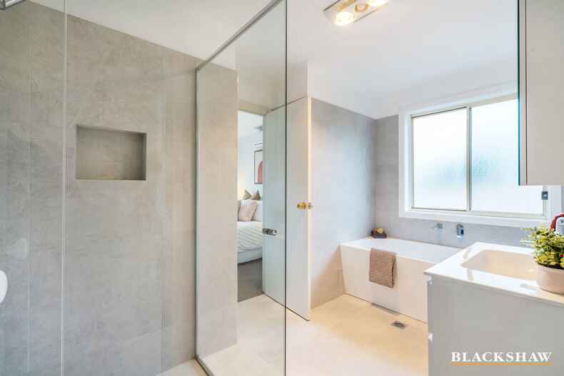 8 Marou Place Ngunnawal 8 Marou Place Ngunnawal