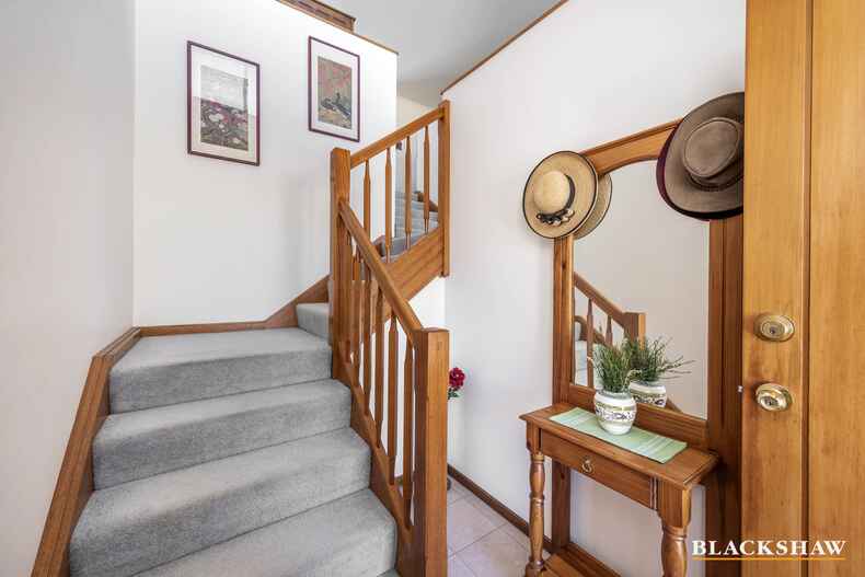 19/45 Stopford Crescent Fadden 19/45 Stopford Crescent Fadden